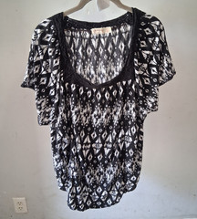 Faded Glory XXL Black/White Geometric Lace Scoop Neck SS Blouse