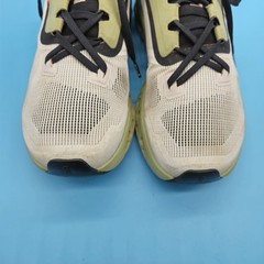 On Cloudstratus Women’s Size 8.5 Shoes ‘White Moss’ (39 98997)