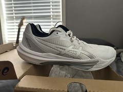 ASICS Sky Elite FF 3 Men’s White/Black Low Top Lace-Up Athletic Volleyball Shoes