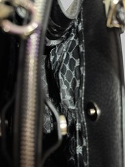 NWT STEVE MADDEN BMATEO CROSSBODY BAG TOP HANDLE SATCHEL W AIRPOD CASE BLACK