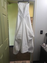 David’s Bridal White Wedding Dress Size 8 Strapless Chiffon A Line Bridal Gown