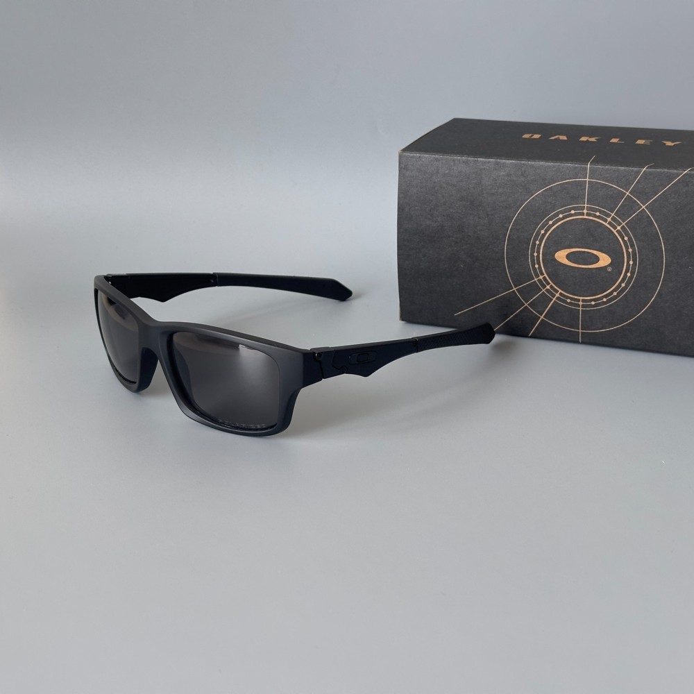 Oakley Jupiter Squared Polarized Sunglasses OO9135 Matte Black/Black Iridium