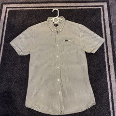 RVCA Men’s Slim Fit Short Sleeve Button Down Shirt Size L Plaid Check Green