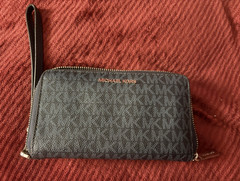 Michael Kors Black Logo Pattern Zip-Around Wristlet Wallet w/ Wrist Strap