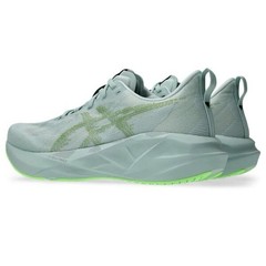ASICS Novablast 5
