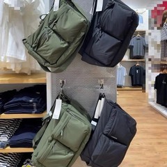 UNIQLO Multi Pocket Shoulder Bag 2 Colors Handbag For Men Women Messenger Bags