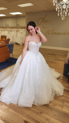 Classic Wedding Dresses Sweetheart A Line Lace Sweep Train Bridal Gowns