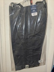 George Cargo Shorts Below The Knee Men’s 32 14” Inseam Gray Cotton Stretch