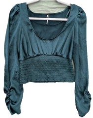 Free People Women’s Green Long Sleeve Scoop Neck Cropped Smocked Blouse M