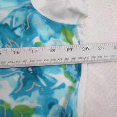 Hannah Womens XL Short Sleeve Round Neck Blue Flower Shirt Blouse