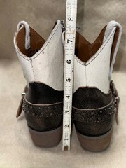 Sterling River Western Two Toned Cowhide Harness Ankle Boots size 8.5