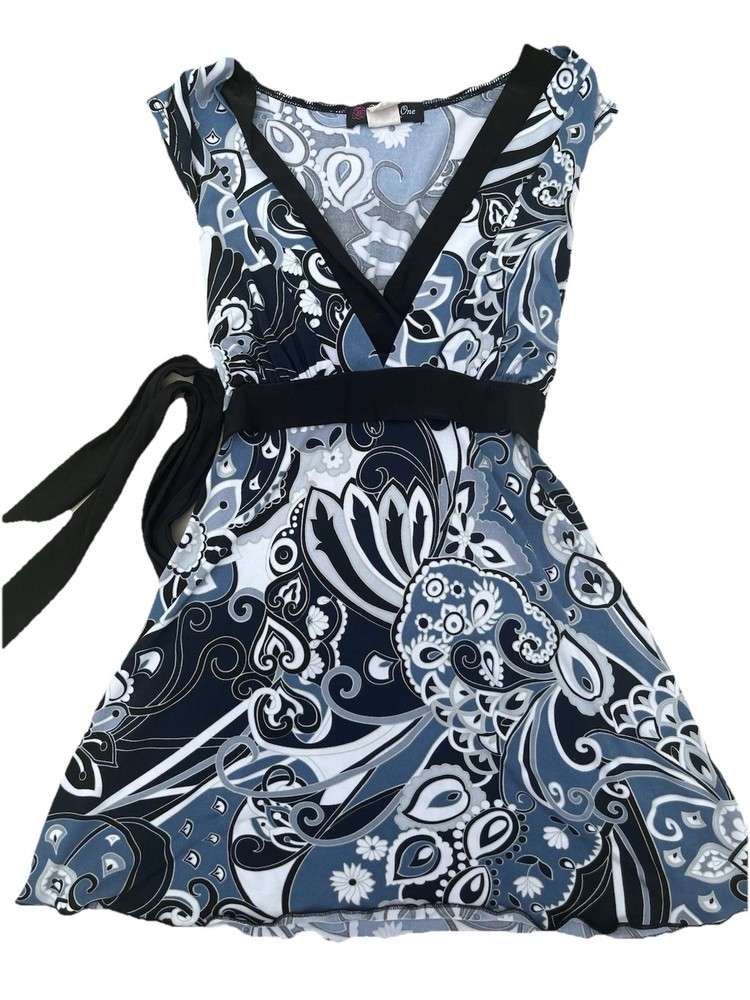 Volume One Juniors VTG Blue Floral Sleeveless Tieback V-Neck Babydoll Top Size M