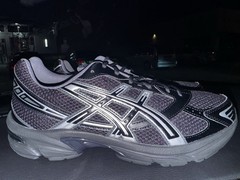 Men’s Size 10.5 ASICS Gel-1130 Black Pure Silver 1201A906-001 Brand New