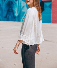 VELVET By Graham & Spencer Galila Velvet Satin Peasant Top Cream S $148 B7
