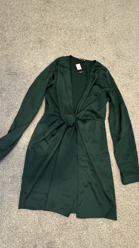 Fashion Nova Women’s Green Satin Solid Wrap Mini Dress M V-Neck Long Sleeve Tie