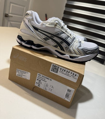 ASICS GEL-Kayano 14 Men’s White/Silver/Black/Navy Size 8.5