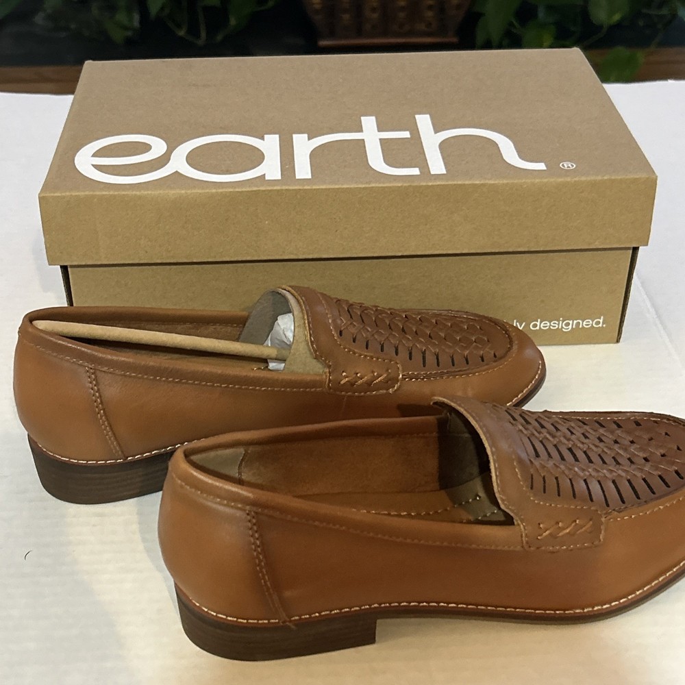 Earth Elona Leather Slip-On Loafers Women Size 9M Brown Cognac Color New