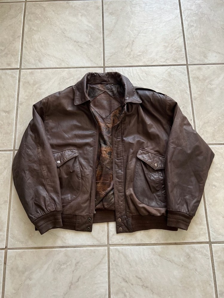 Vintage Roundtree & Yorke Brown Leather A-2 Bomber Jacket with Map Lining