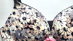 NwT Victoria’s Secret Body by Victoria No Wire Bra 34A Creases Dents See Photos