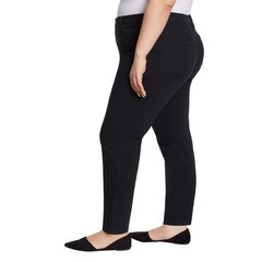 Gloria Vanderbilt Women’s Amanda Stretch Denim Jean Classic 5-Pocket Design