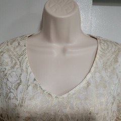 Chico’s Size 0 (S) Ivory Poly Blend Multi Patterned V-neck 3/4 Sleeve Knit Top