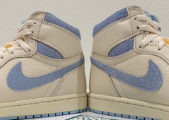 NIKE AIR JORDAN 1 RETRO HIGH OG PALE IVORY PSYCHIC BLUE LACE / HAIR CLIPS 9.5 8