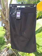 Men’s Size 2XLUnder Armour Sportswear Men’s Woven Cargo Shorts 1388018 001 Black