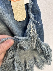 GB Women’s Blue Medium Wash Denim Cut Off Fringe Hem Zipper Pockets Size 5