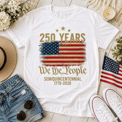 Women’s Retro USA 250th Anniversary Flag Patriotic 4th of July T-Shirt