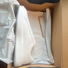 Cole Haan GC Daily Sneaker White Low Top Lace Up Women’s Athletic W26651 9.5