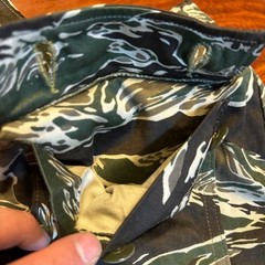 The Real McCoy’s US Army Vietnam Tiger Camo Cargo Pants L-R Made in Japan