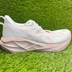 Asics Novablast 5 Womens Size 10.5 White Athletic Running Walking Shoes Sneakers