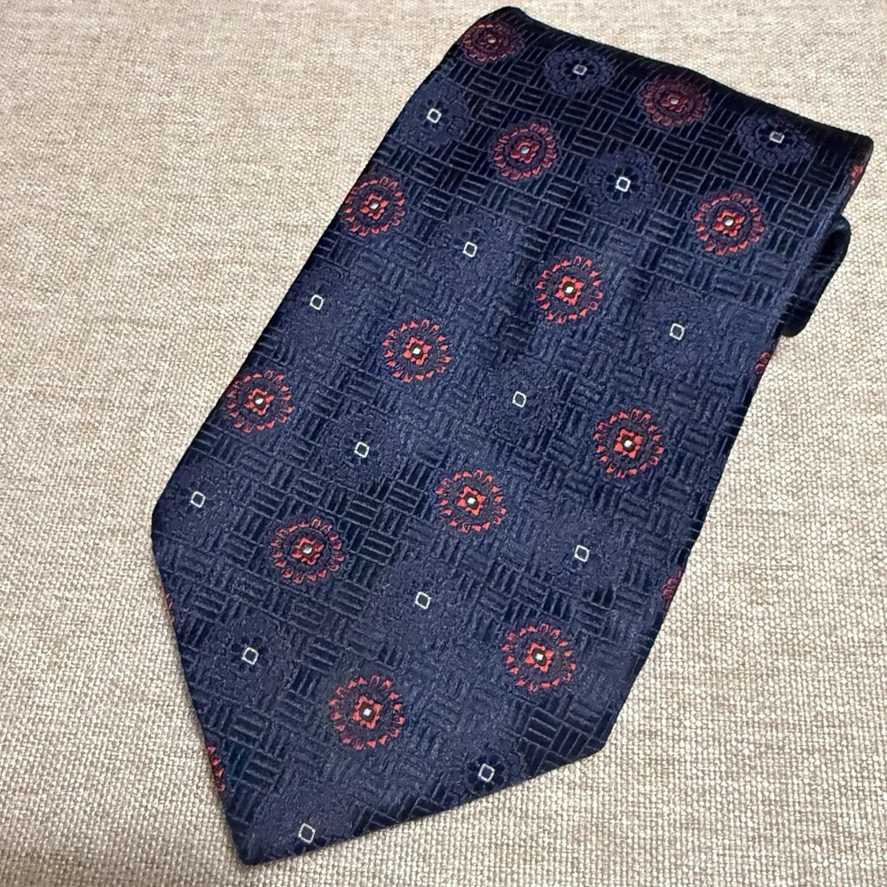 Daniel Cremieux Signature Collection Handmade Seven-Fold Navy Men’s Silk Tie 61″