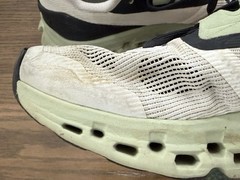 On Cloud Cloudstratus White Black Sage Green Running Shoes Sneaker Womens 5 READ