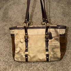 Coach Signature patchworkLogo Tote Bag Medium Beige/Brown Zip Top, Gold Hardware