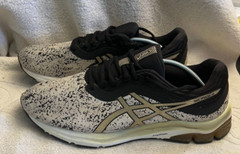 Asics GEL-Pulse 11 Running Sneakers Womens 11 43 White Black Low Top 1022A237