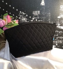 Vera Bradley Grand Travel Large Quilted Cosmetic Bag Classic BLACK NWT RV$59