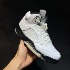 DD0587-110 AJ 5 Retro “White and Black” Men’s Sneakers New