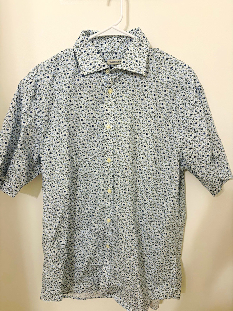 Jos. A. Bank Traditional Fit Men’s M Short Sleeve Floral Button-Up Shirt