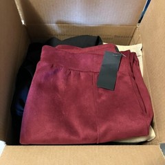 5 lb Reseller Mixed Lot Pants and Jeans Assorted Sizes Styles And Brands