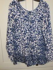 Chaps Blue / White Blouse Elastic Neck and Sleeves Floral Boho