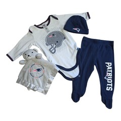 NFL Team Apparel New England Patriots Newborn 4pc Layette Set Bodysuit Hat