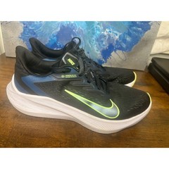 Nike Zoom Winflo 8 Running Shoes women’s 8.5 Black Neon Blue