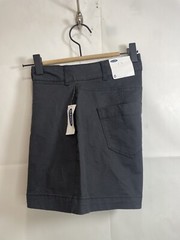 Old Navy Women’s High Rise Button Down Gray Size Varies Shorts