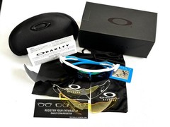 NEW Oakley Radar EV Patn Sunglasses White Frame Blue Prizm Lenses OO9208