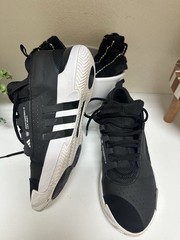 Size 8 – Adidas D.O.N. Issue #5 Black White
