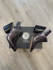 *RARE* Vince Camuto “MAUVE” Multi Tricolor Snakeskin Booties Size 8.5M NWB