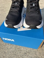 Size 8 – Hoka One One HOKA Arahi 7 Black White W