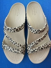 Ladies Crocs Kadee II Leopard Sandal, Excellent Condition