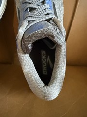 Brooks Adrenaline GTS Size Mens 8.5 Wide 2E
